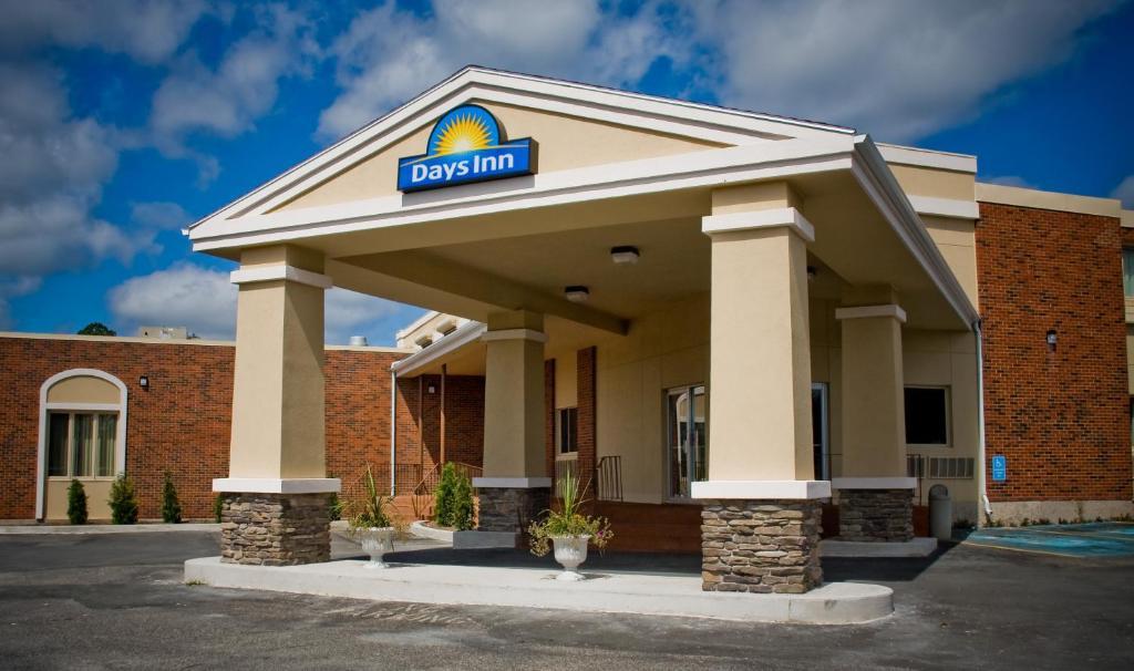 Days Inn By Wyndham Bridgewater Conference Center Exterior foto